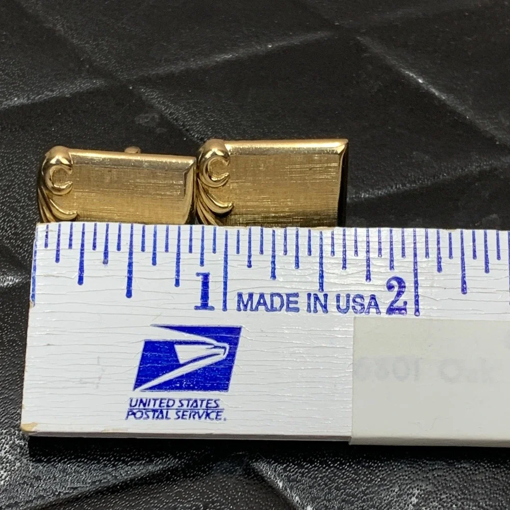 Vintage Swank Cufflinks Gold Tone Textured Square with Ornate Scroll‎ Design
